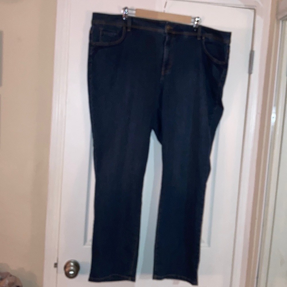 Woman’s 22W Style & Co straight leg blue jeans